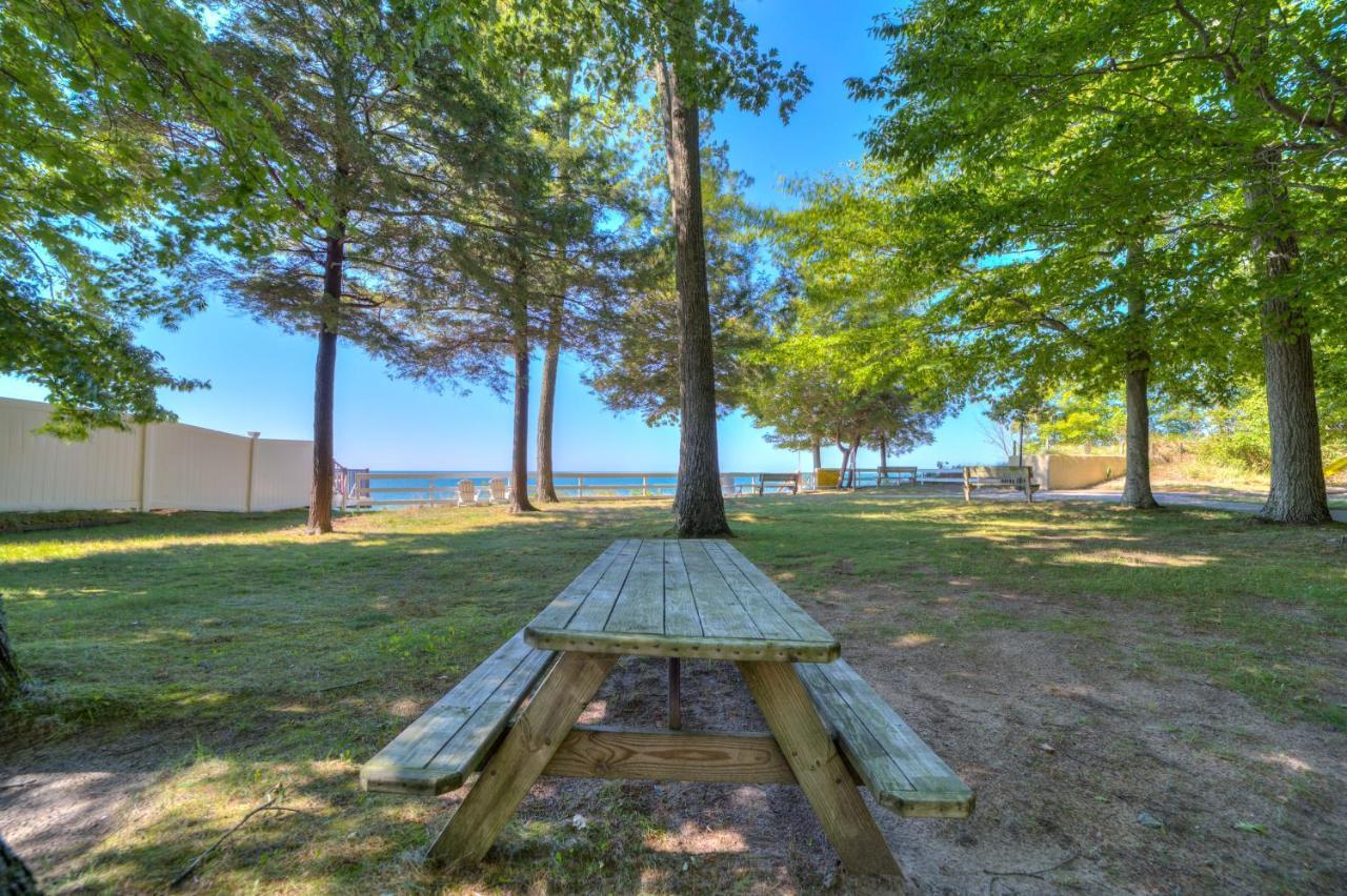 Scenic Drive Resort Muskegon Exteriör bild